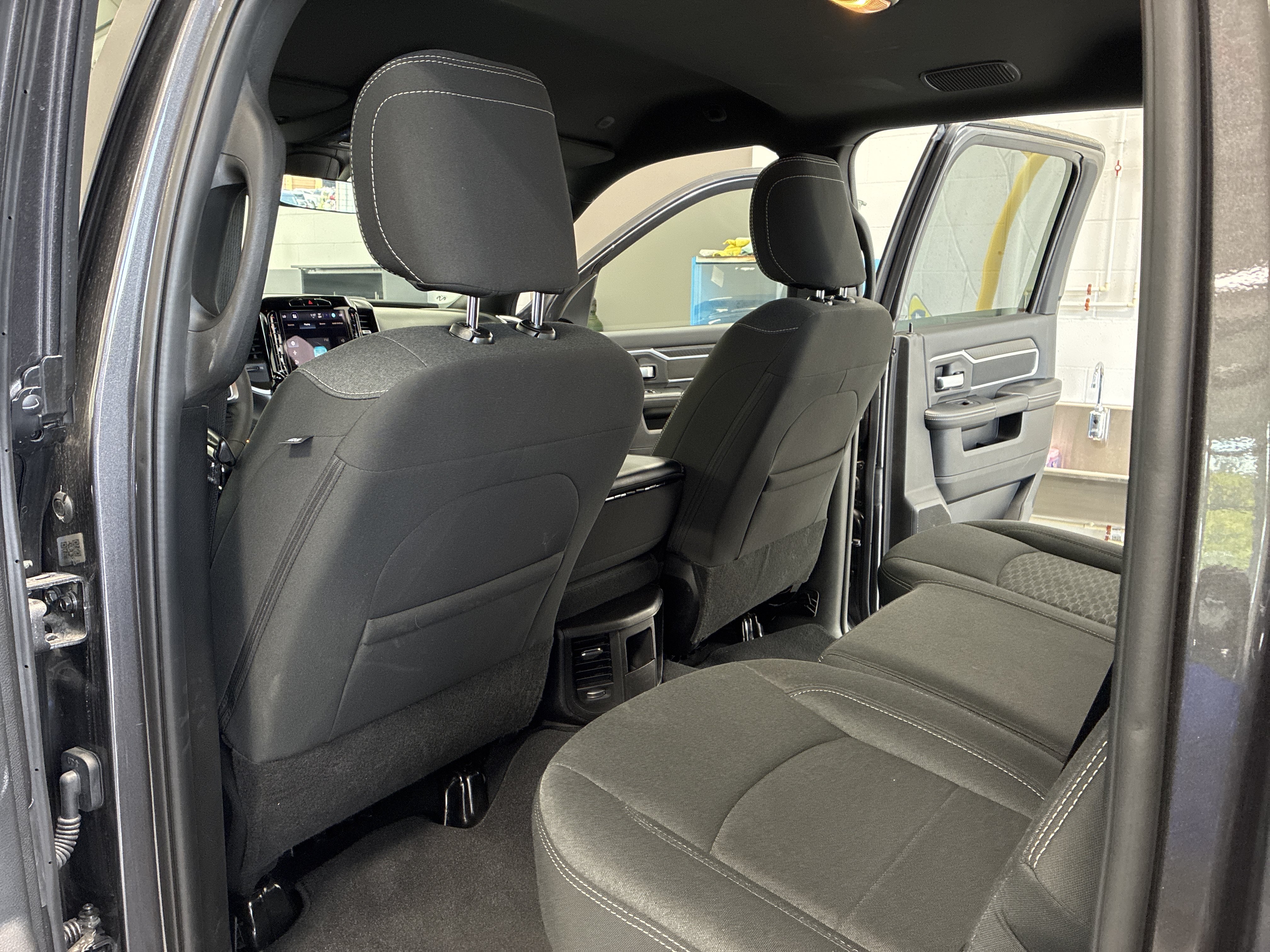 Certified 2025 RAM 2500 Big Horn AWD/4WD image 13