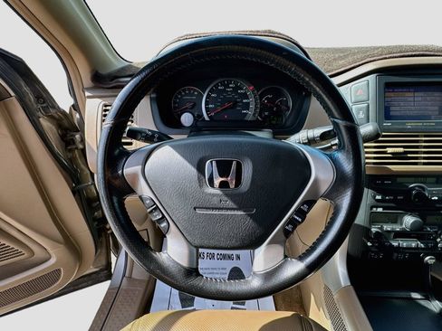 Used 2004 Honda Pilot EX image 11
