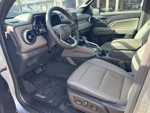 Used 2024 Chevrolet Colorado ZR2 w/ ZR2 Convenience Package III image 14