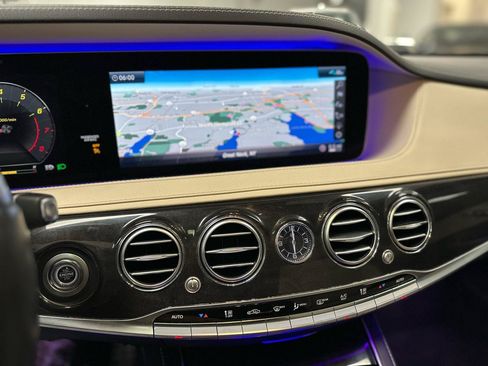 Used 2020 Mercedes-Benz S 560 4MATIC Sedan w/ AMG Line Exterior image 23