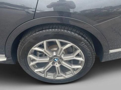 Used 2020 BMW X7 xDrive40i w/ Premium Package AWD/4WD image 6
