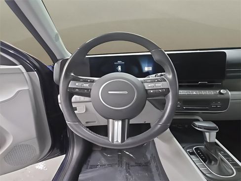 Certified 2025 Hyundai Kona SEL image 22