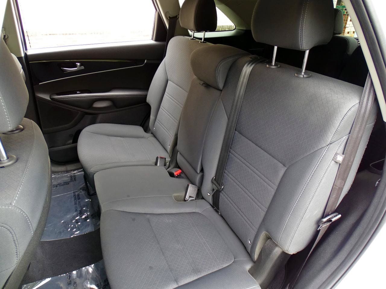 Used 2020 Kia Sorento LX FWD image 34