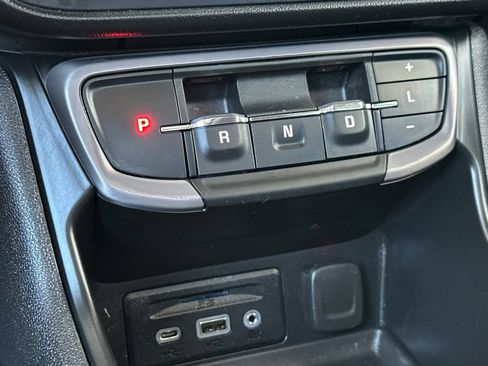 Used 2024 GMC Terrain AT4 AWD/4WD image 28