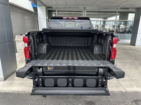 Used 2025 Chevrolet Silverado 1500 High Country w/ Midnight Edition AWD/4WD image 33