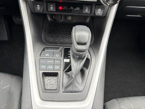 Used 2023 Toyota RAV4 XLE image 21