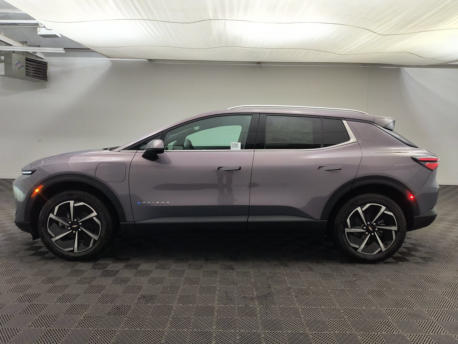 New 2026 Chevrolet Equinox EV LT FWD image 2