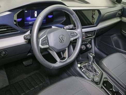 Certified 2023 Volkswagen Taos SE w/ Panoramic Sunroof Package AWD/4WD image 27
