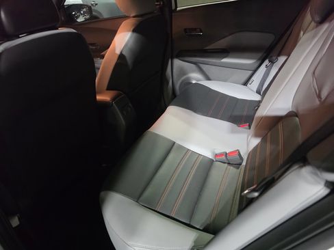 Used 2023 Nissan Kicks SR w/ SR Premium Package FWD image 11