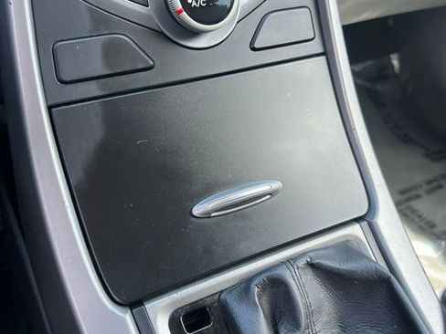 Used 2014 Hyundai Elantra SE image 22