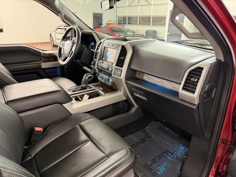 Used 2018 Ford F150 Lariat w/ Equipment Group 502A Luxury AWD/4WD image 38