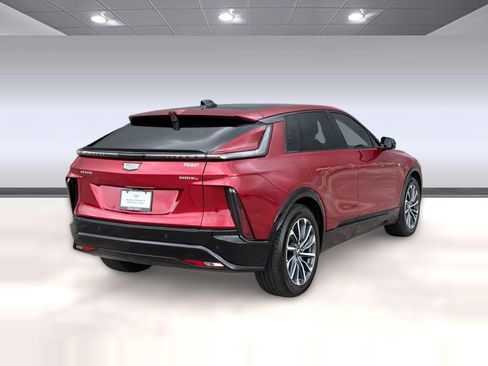 Certified 2024 Cadillac Lyriq Sport AWD/4WD image 9