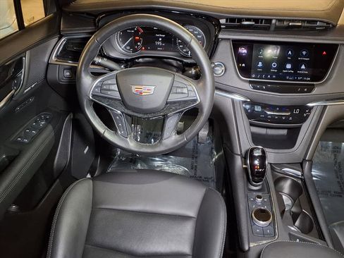 Certified 2023 Cadillac XT5 Premium Luxury image 17
