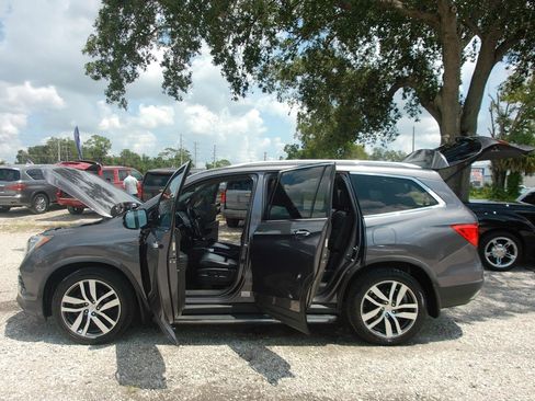 Used 2016 Honda Pilot Touring image 10