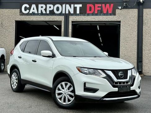 Used 2020 Nissan Rogue S FWD image 2