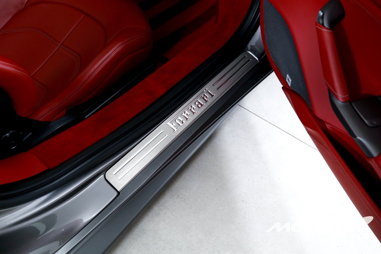 Used 2018 Ferrari 488 Spider RWD image 23
