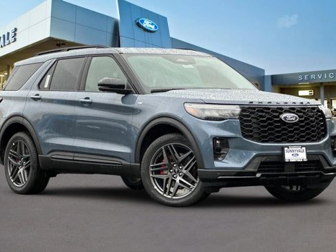 New 2026 Ford Explorer ST-Line w/ ST-Line Street Pack AWD/4WD image 9