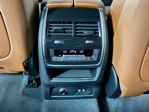 Certified 2024 BMW X7 xDrive40i w/ M Sport Package AWD/4WD image 26