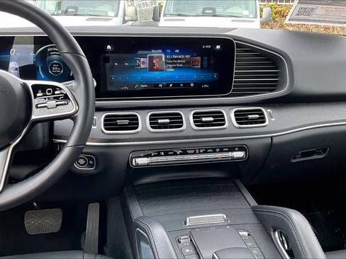 Used 2023 Mercedes-Benz GLE 350 4MATIC image 6