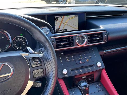 Used 2015 Lexus RC F image 9