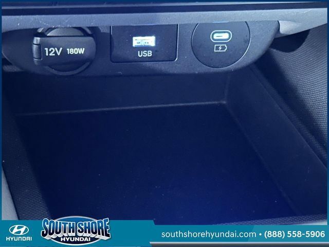 Certified 2024 Hyundai Elantra SE FWD image 31