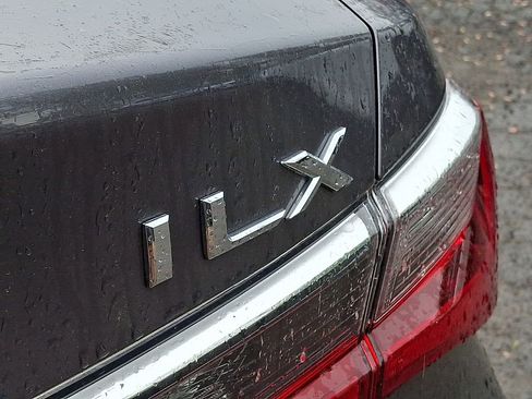 Used 2021 Acura ILX w/ Premium Package FWD image 29
