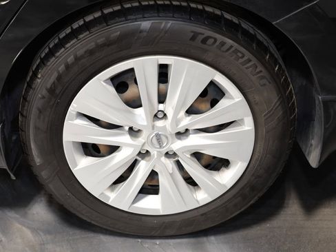 Used 2020 Nissan Sentra S image 29