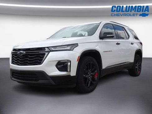 Used 2023 Chevrolet Traverse Premier w/ Redline Edition FWD image 7