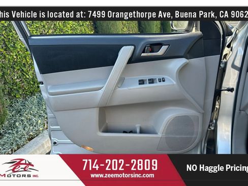 Used 2011 Toyota Highlander 2WD w/ Tech Pkg image 45