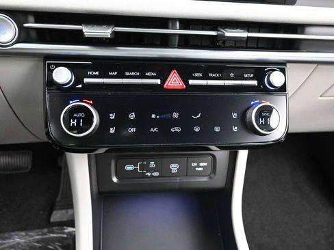 New 2026 Hyundai Tucson Limited image 19