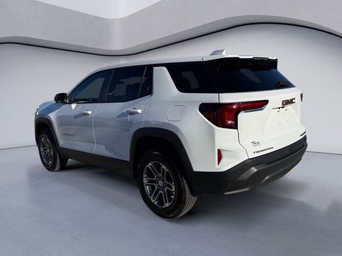 Used 2026 GMC Terrain Elevation w/ Technology Package II image 3