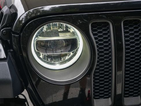 Used 2019 Jeep Wrangler Unlimited Rubicon AWD/4WD image 8