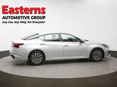 Used 2024 Nissan Altima 2.5 SV image 43
