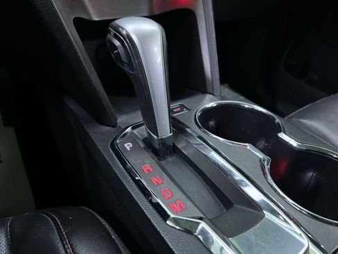 Used 2013 GMC Terrain SLT w/ Chrome and Technology Package FWD image 24