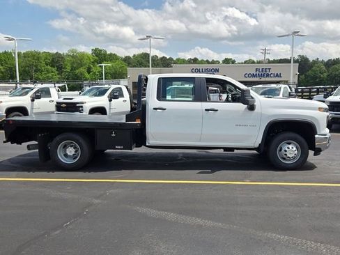 New 2026 Chevrolet Silverado 3500 W/T AWD/4WD image 2