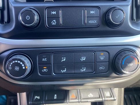 Used 2022 Chevrolet Colorado LT w/ Fleet Safety Package image 22