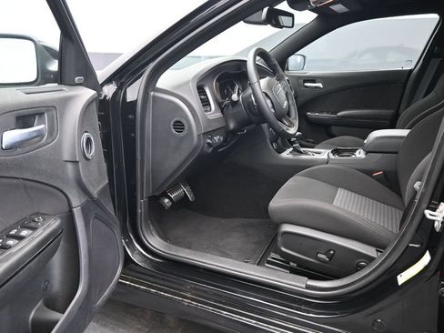 Used 2023 Dodge Charger R/T w/ Blacktop Package RWD image 4