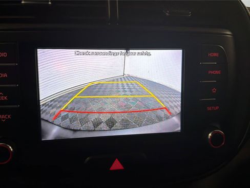 Used 2020 Kia Soul S FWD image 16