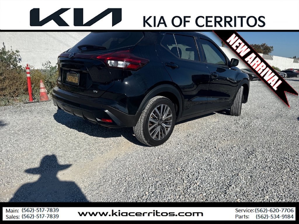 Used 2021 Nissan Kicks SV FWD image 5