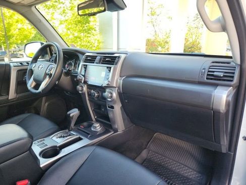 Used 2023 Toyota 4Runner TRD Sport w/ Technology Package AWD/4WD image 23