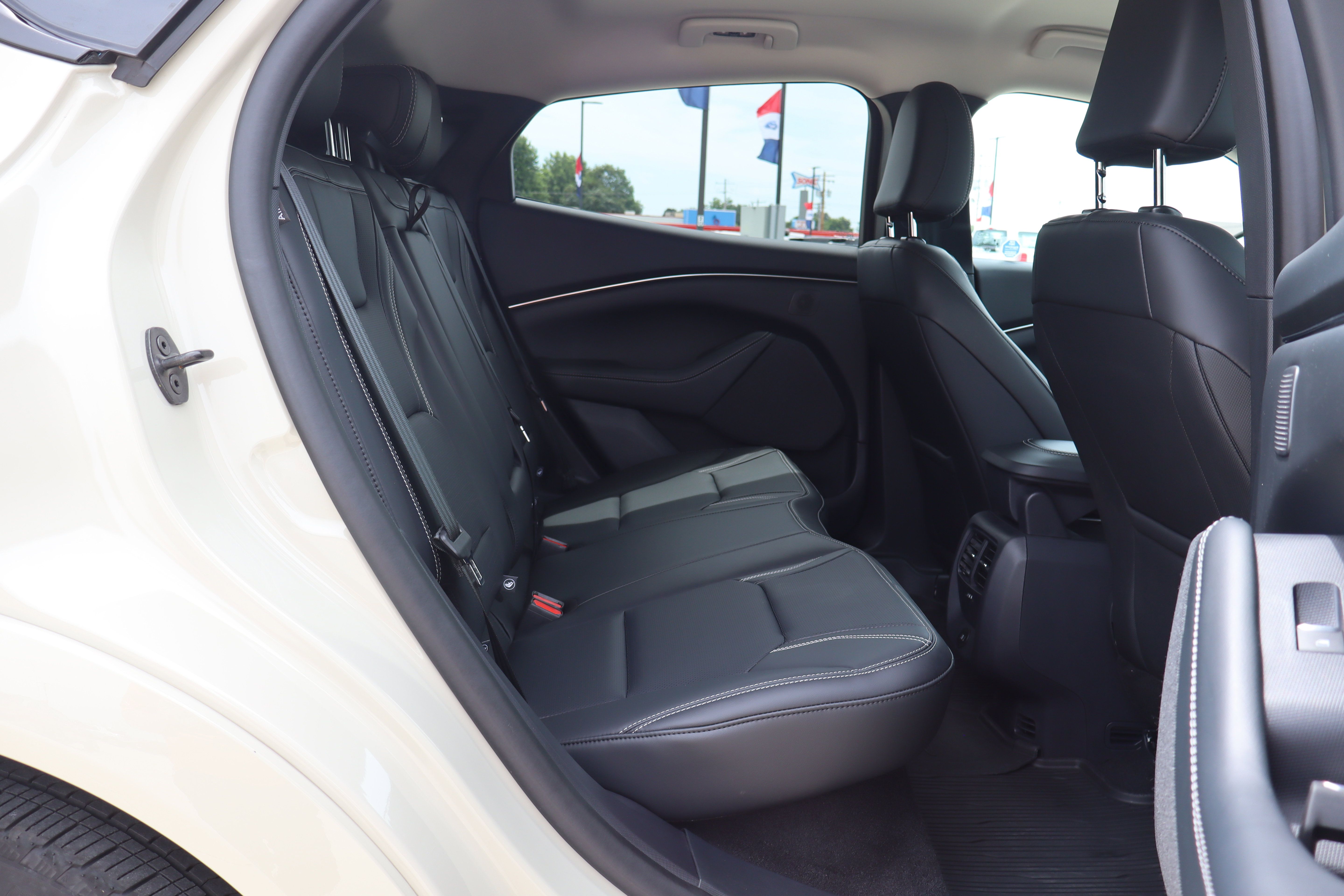 Used 2025 Ford Mustang Mach-E Premium RWD image 12
