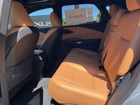New 2026 Lexus RX 350h AWD/4WD image 5