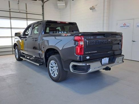 Used 2023 Chevrolet Silverado 1500 LT AWD/4WD image 7