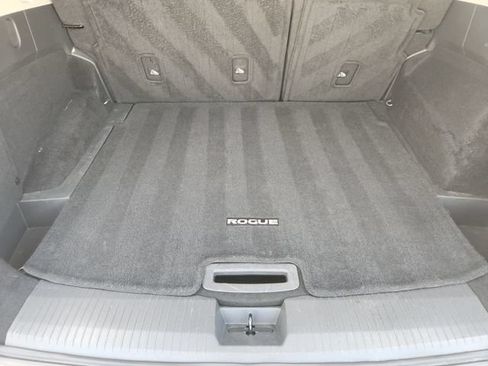 Used 2024 Nissan Rogue SV AWD/4WD image 28