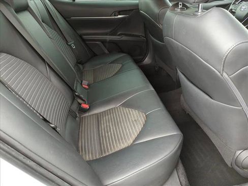 Used 2018 Toyota Camry SE w/ Convenience Package image 18