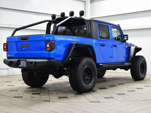 Used 2025 Jeep Gladiator Rubicon w/ Convenience Group image 7