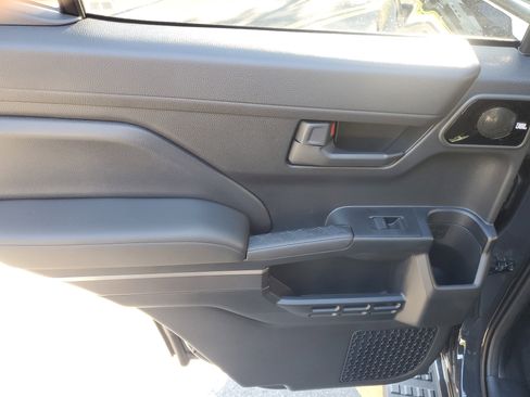 Used 2025 Toyota 4Runner TRD Off-Road Premium image 14