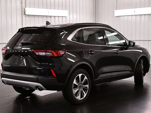 Used 2024 Ford Escape Platinum AWD/4WD image 8