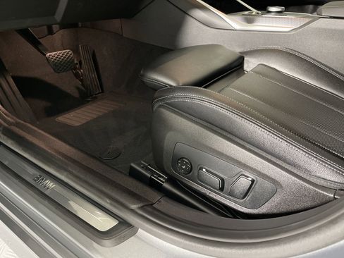 Used 2025 BMW 330i xDrive Sedan w/ Convenience Package image 13