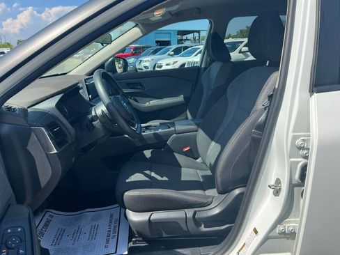 Used 2021 Nissan Rogue S FWD image 18